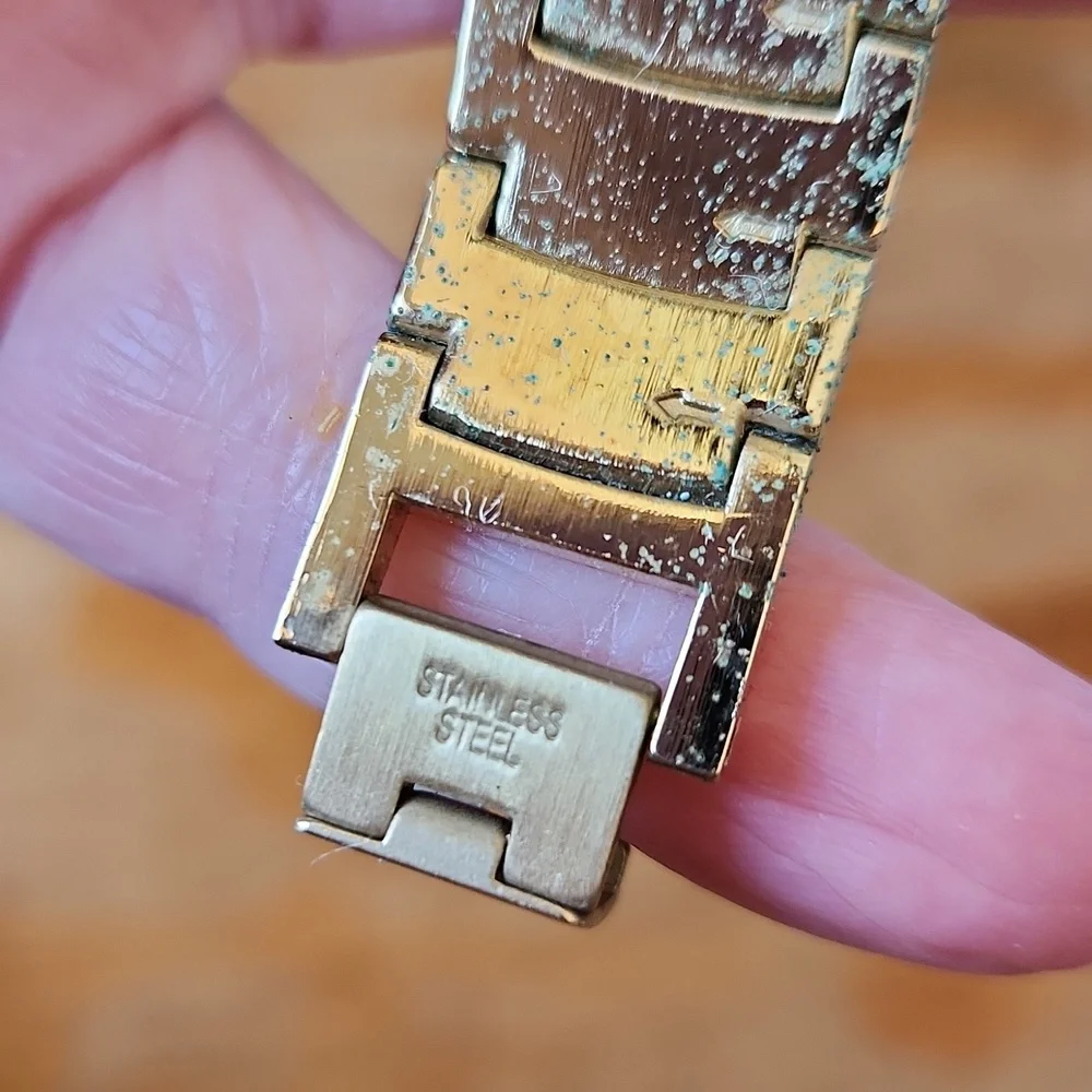 2 BRONZO ITALIA Watches‎ Gold  Rhinestones Mother of Pearl Wristbands Women